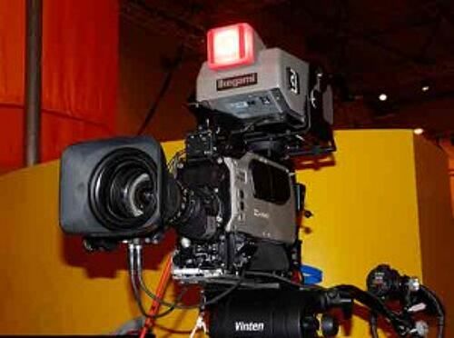 Fotoaufnahme einer professionellen Videokamera